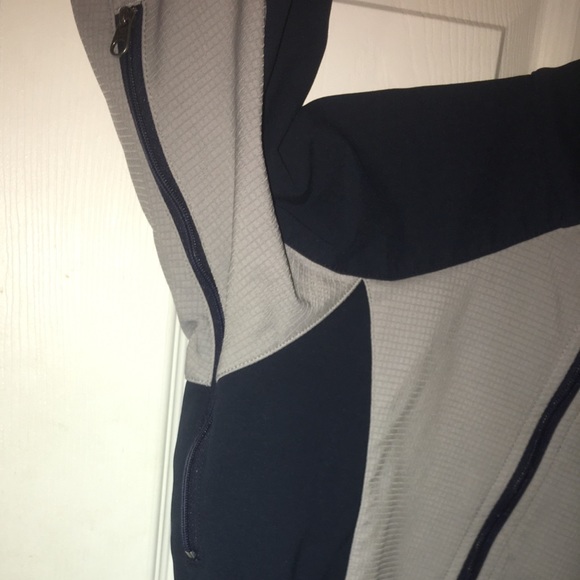 Marmot Soft-shell/Windbreaker Jacket - Picture 5 of 5